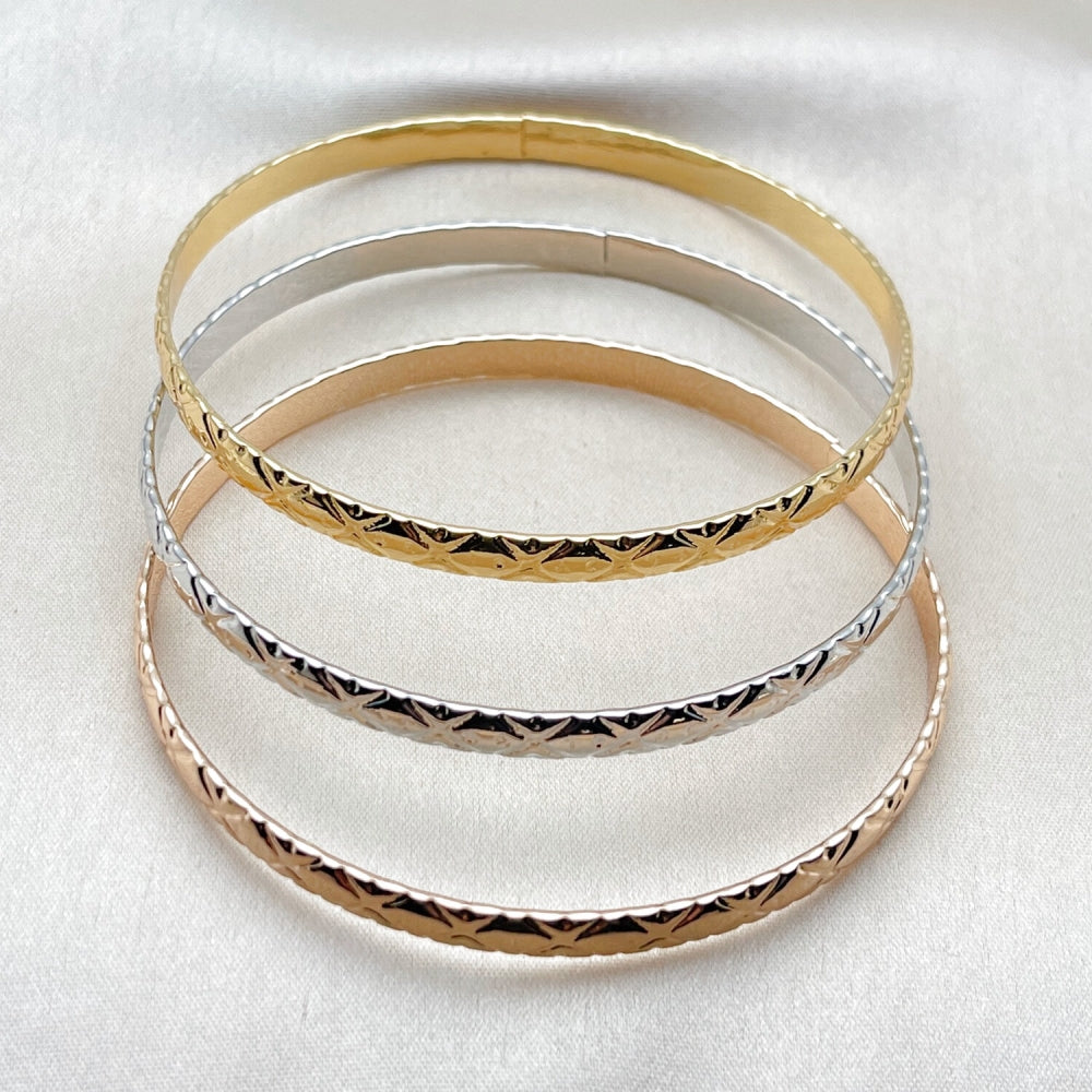Oro Laminado Trio Bangle, Gold Filled Style Polished, Tricolor