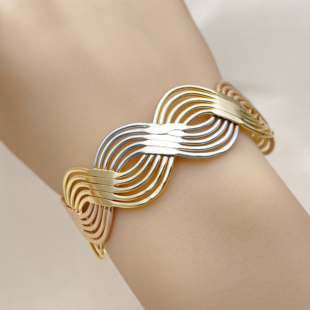 Oro Laminado Individual Bangle, Gold Filled Style Twist Design, Polished, Tricolor