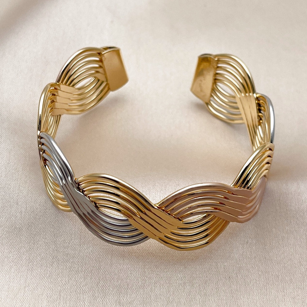 Oro Laminado Individual Bangle, Gold Filled Style Twist Design, Polished, Tricolor