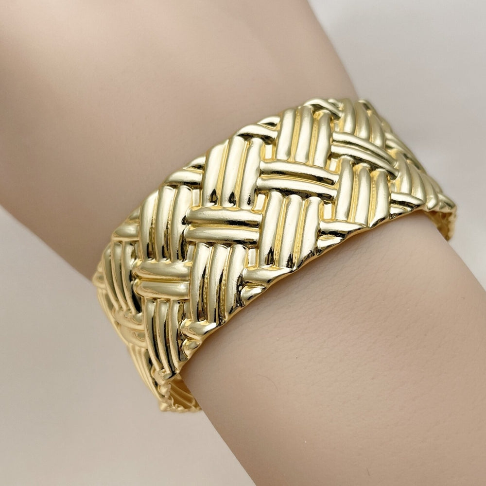 Oro Laminado Individual Bangle, Gold Filled Style Polished, Golden Finish