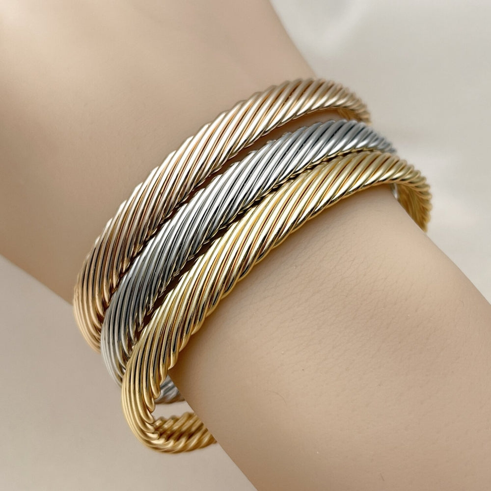 Oro Laminado Trio Bangle, Gold Filled Style Twist Design, Polished, Tricolor