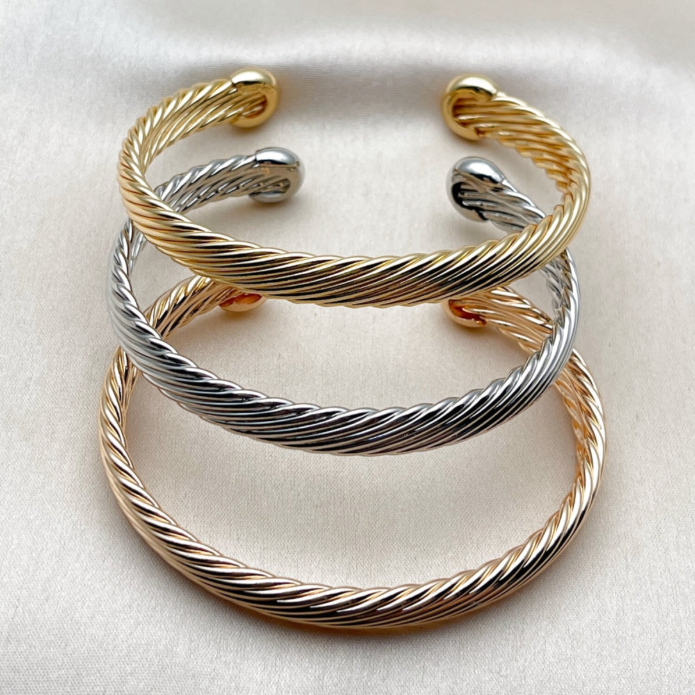 Oro Laminado Trio Bangle, Gold Filled Style Twist Design, Polished, Tricolor