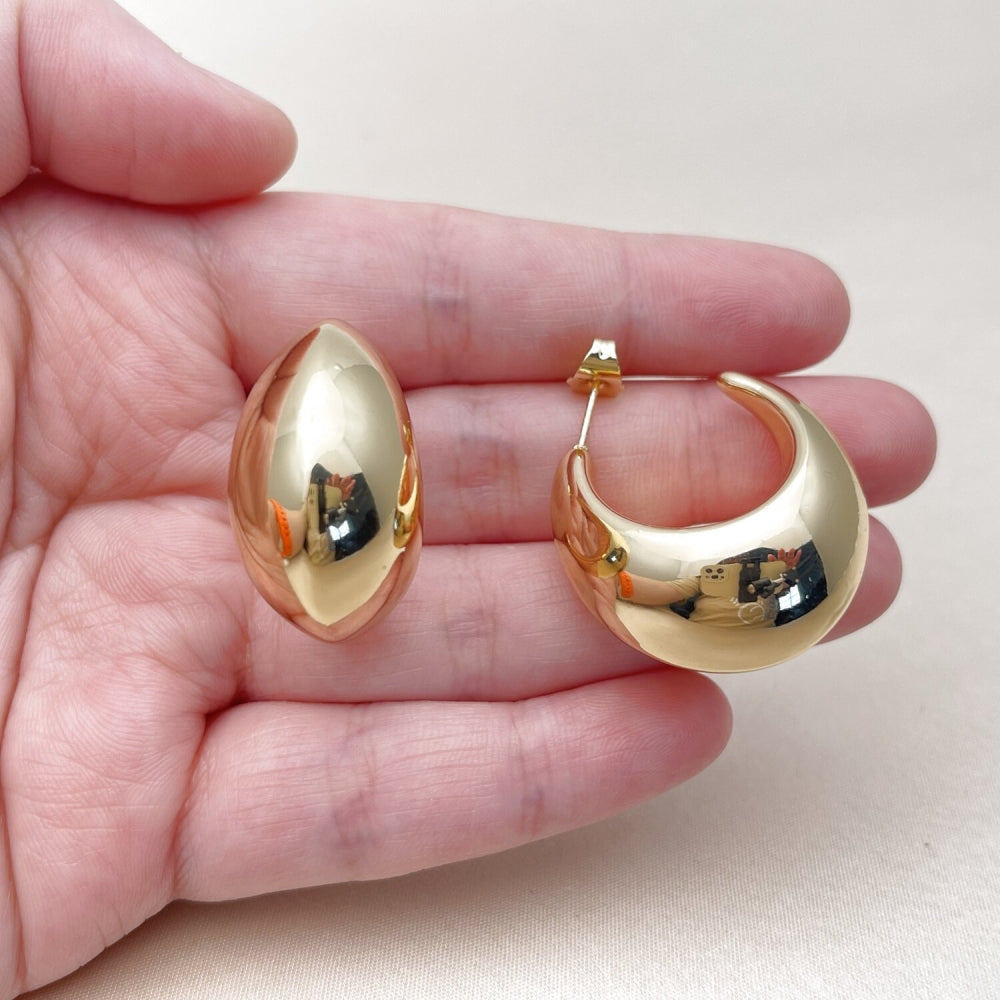 Oro Laminado Medium Hoop, Gold Filled Style Polished, Golden Finish