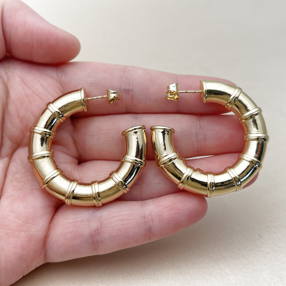 Oro Laminado Medium Hoop, Gold Filled Style Bamboo Design, Polished, Golden Finish
