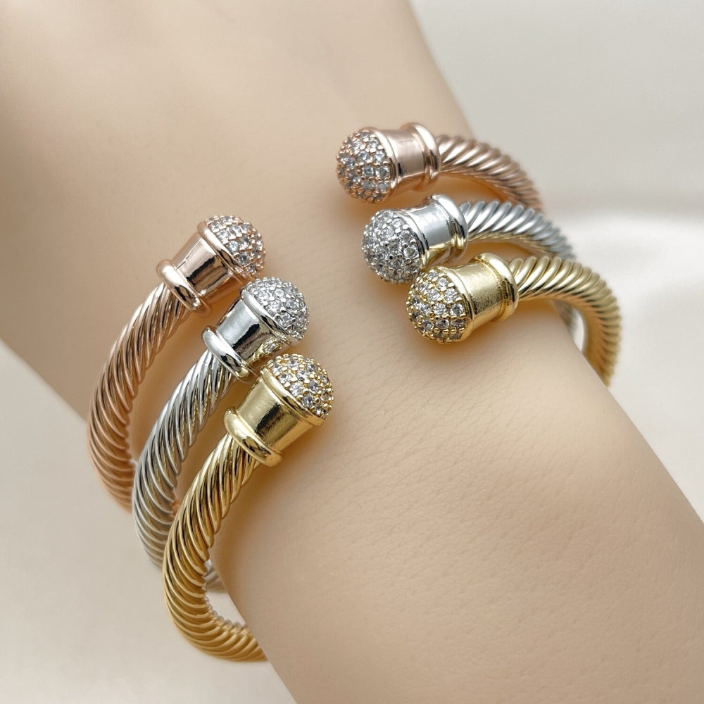 Oro Laminado Trio Bangle, Gold Filled Style Twist Design, with White Cubic Zirconia, Polished, Golden Finish
