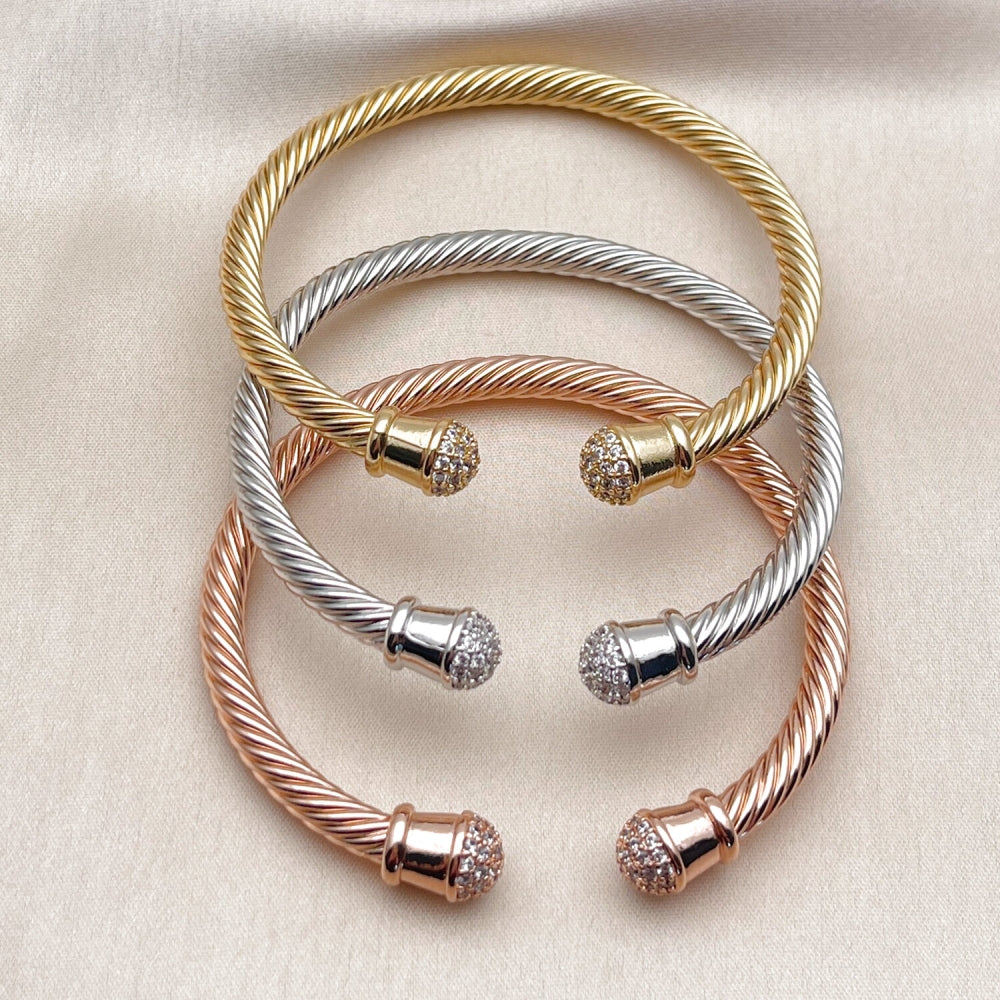 Oro Laminado Trio Bangle, Gold Filled Style Twist Design, with White Cubic Zirconia, Polished, Golden Finish