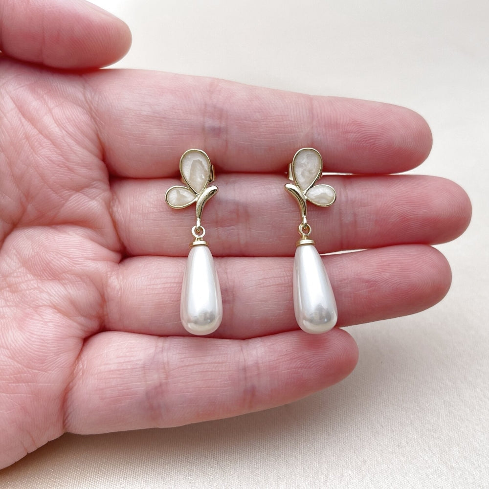 Oro Laminado Dangle Earring, Gold Filled Style Butterfly and Teardrop Design, with Ivory Pearl, White Enamel Finish, Golden Finish