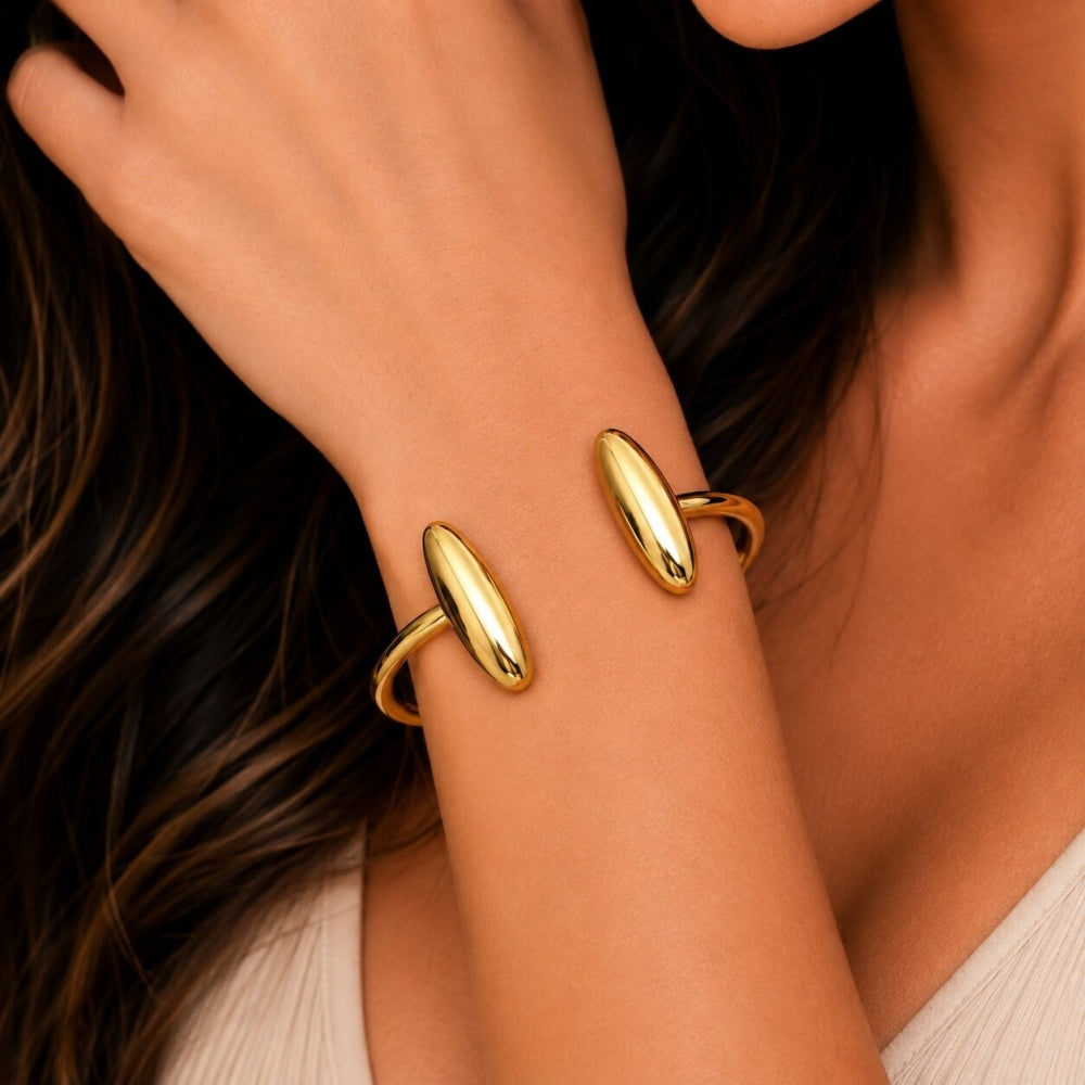 Oro Laminado Individual Bangle, Gold Filled Style Polished, Golden Finish