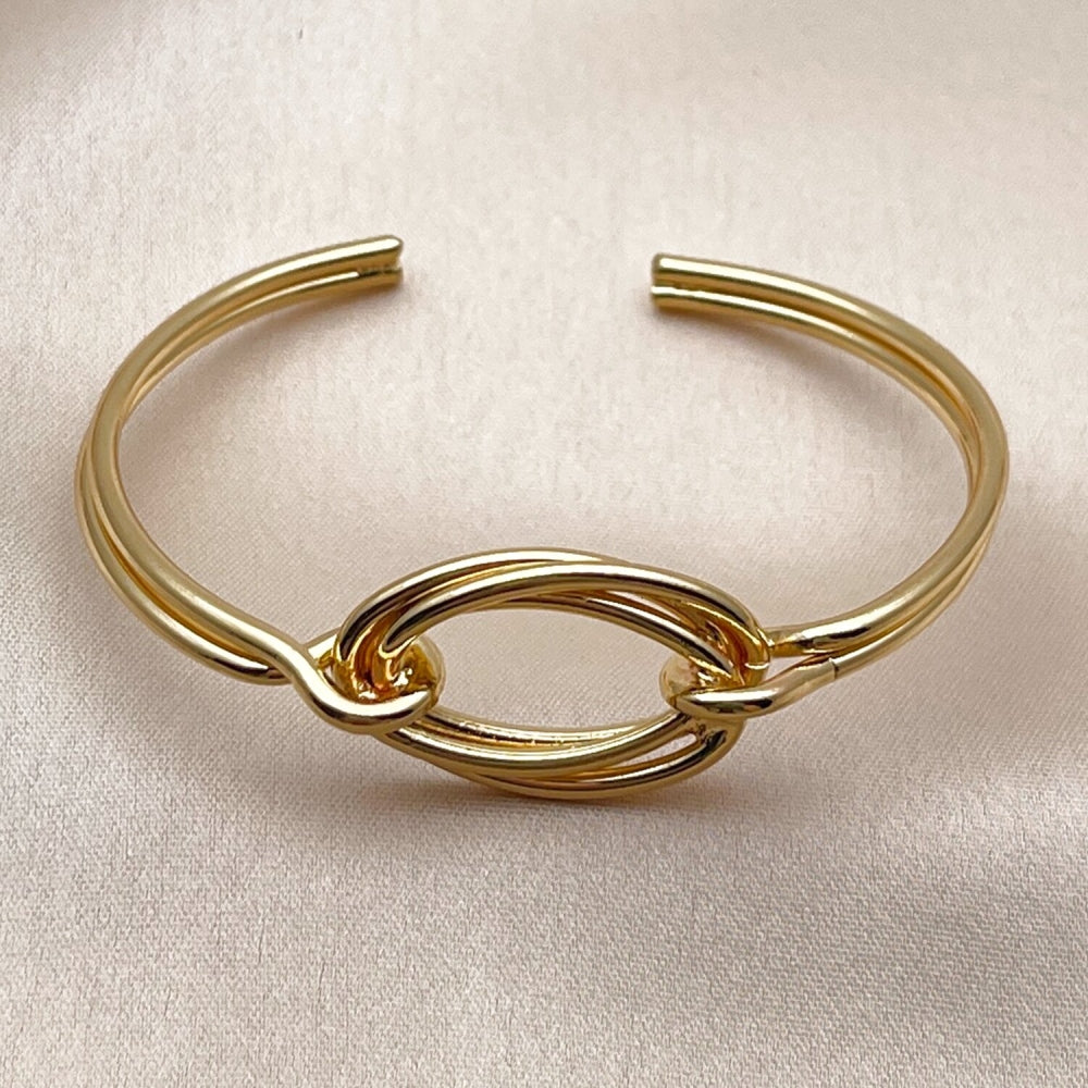 Oro Laminado Individual Bangle, Gold Filled Style Love Knot Design, Polished, Golden Finish