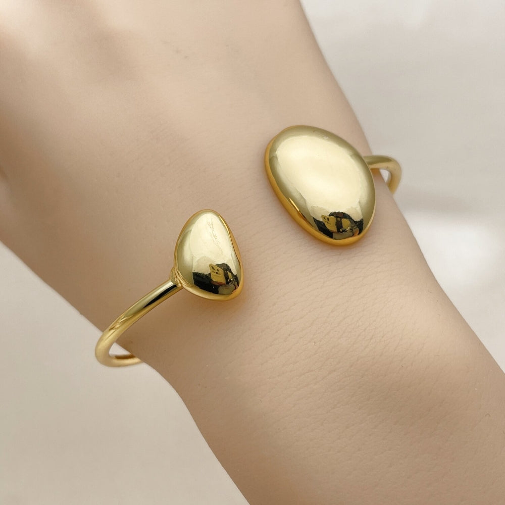 Oro Laminado Individual Bangle, Gold Filled Style Polished, Golden Finish
