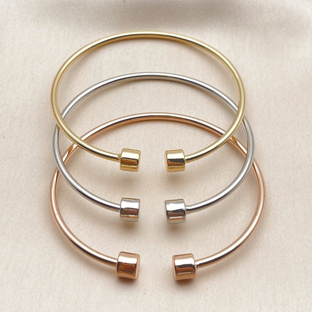 Oro Laminado Trio Bangle, Gold Filled Style Polished, Tricolor
