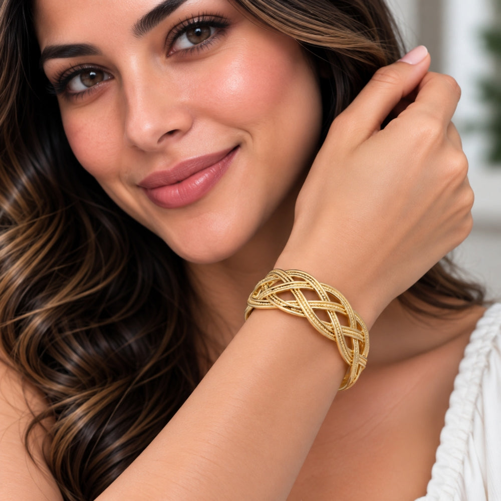 Oro Laminado Individual Bangle, Gold Filled Style Twist Design, Polished, Golden Finish