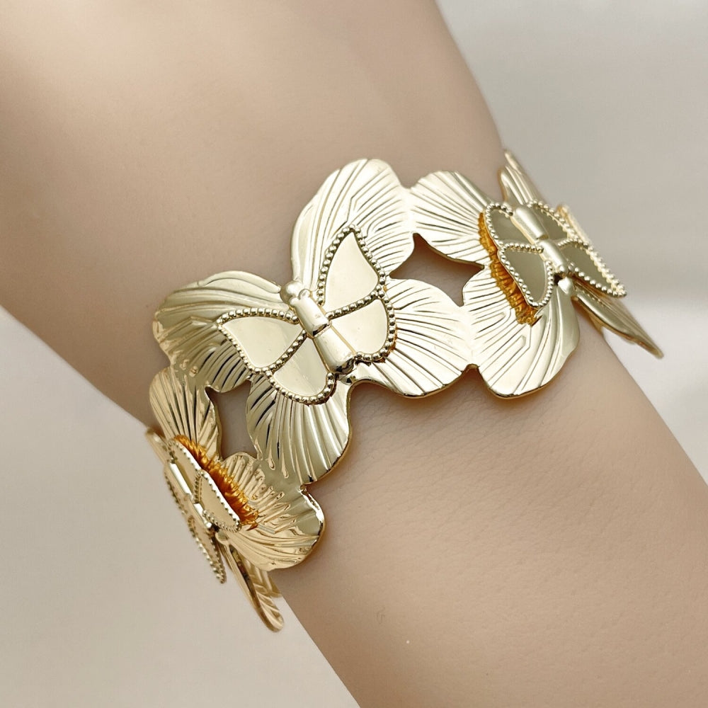 Oro Laminado Individual Bangle, Gold Filled Style Butterfly Design, Polished, Golden Finish