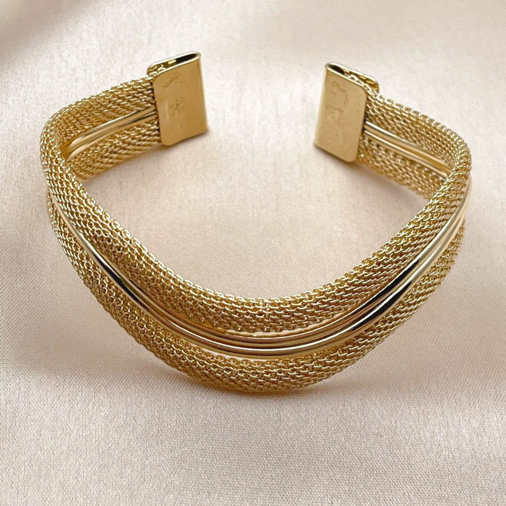 Oro Laminado Individual Bangle, Gold Filled Style Hollow Design, Polished, Golden Finish