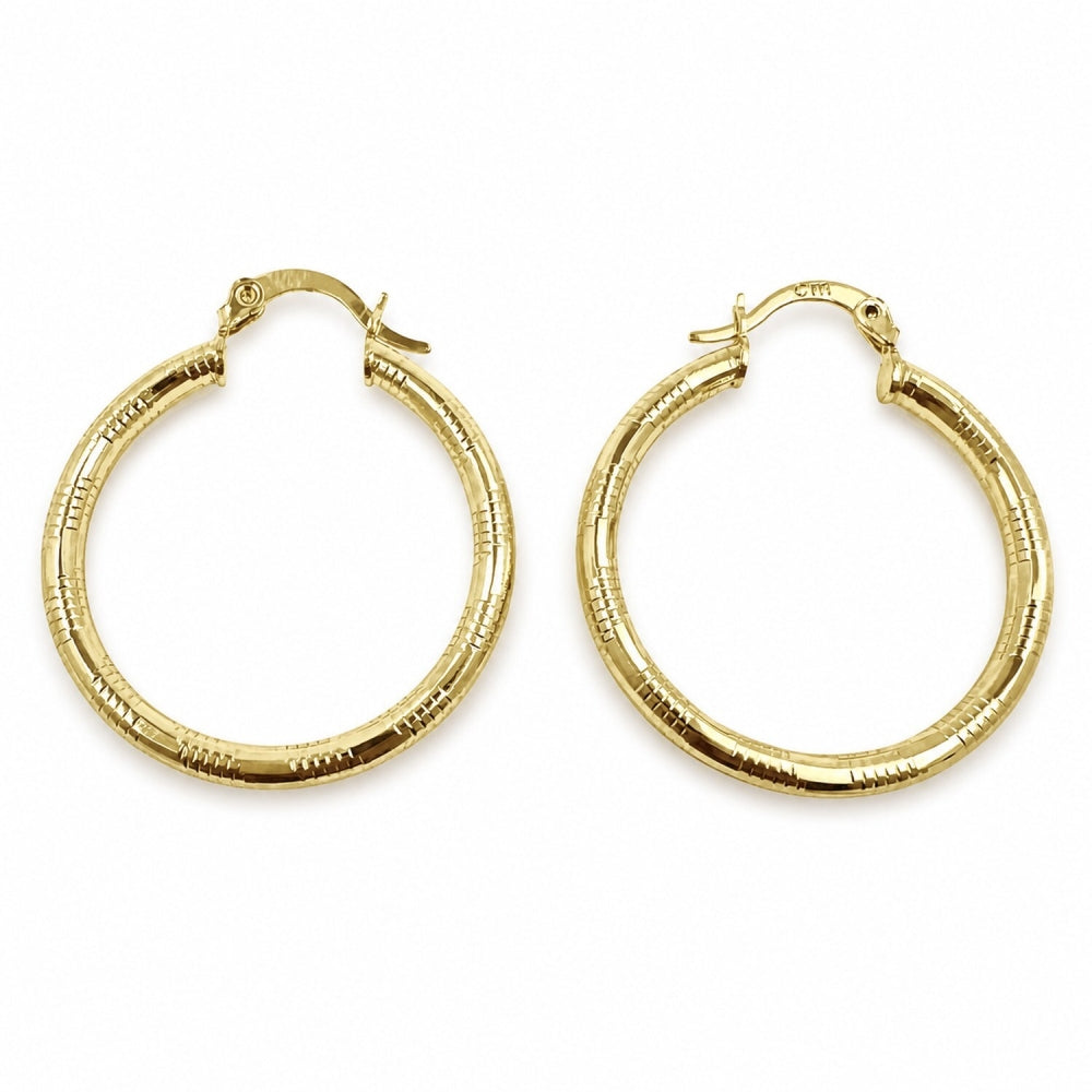 Oro Laminado Medium Hoop, Gold Filled Style Hollow Design, Diamond Cutting Finish, Golden Finish