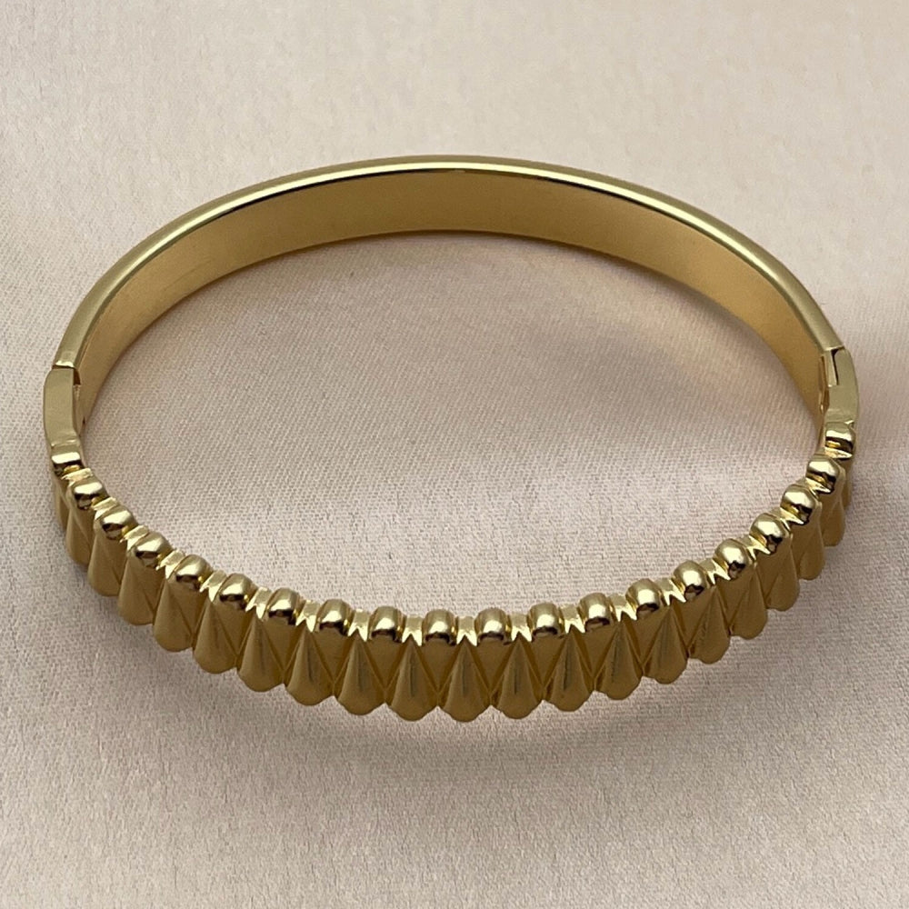 Stainless Steel Individual Bangle, Teardrop Design, Polished, Golden Finish