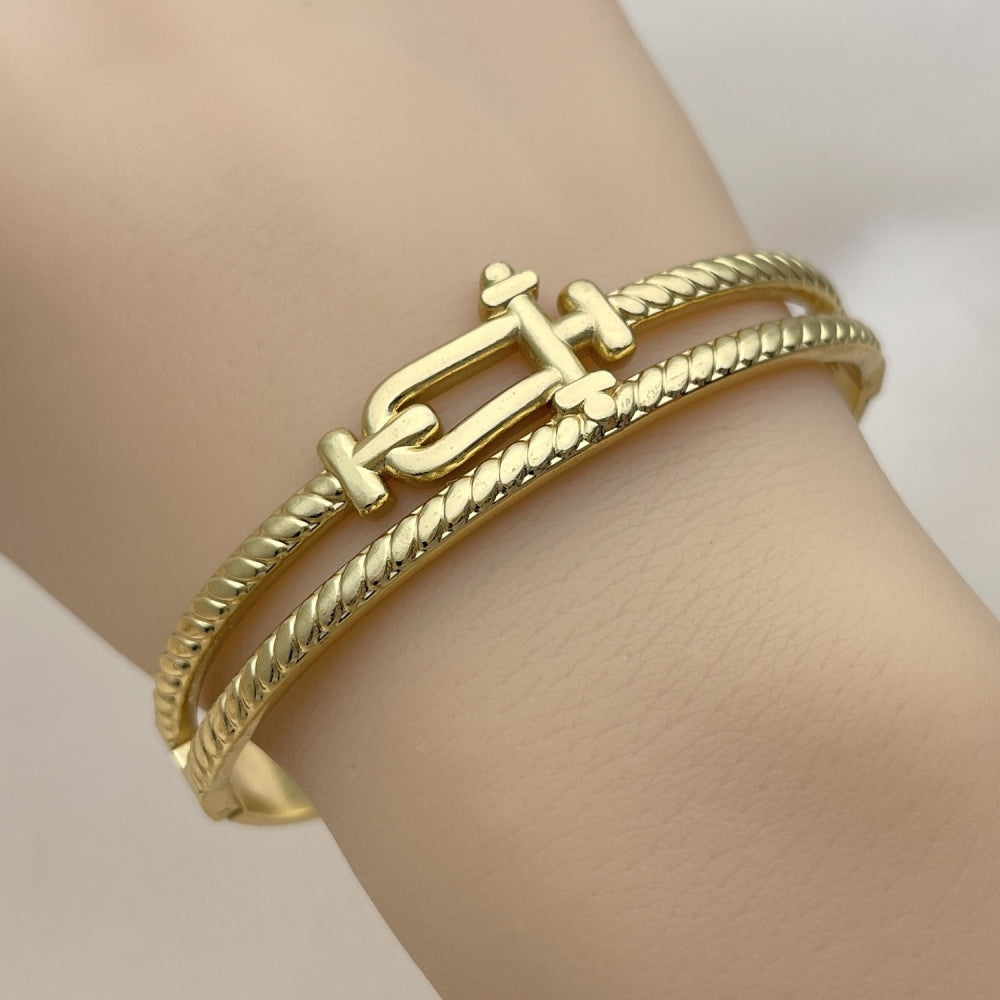 Stainless Steel Individual Bangle, Belt Buckle and Twist Design, Polished, Golden Finish