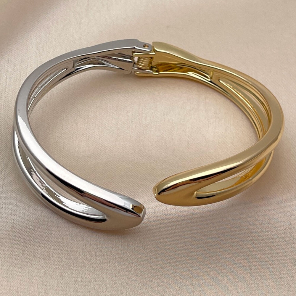 Oro Laminado Individual Bangle, Gold Filled Style Leaf Design, Polished, Two Tone