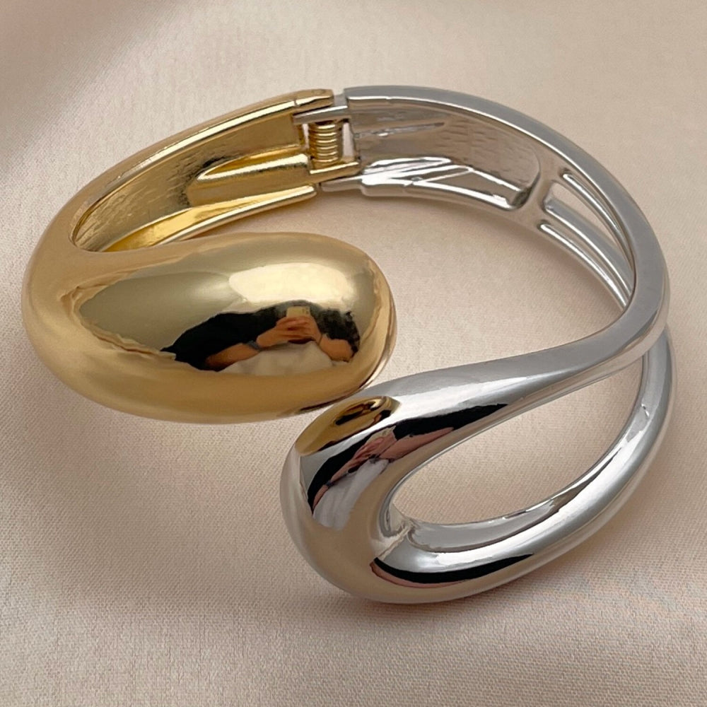 Oro Laminado Individual Bangle, Gold Filled Style Teardrop Design, Polished, Two Tone