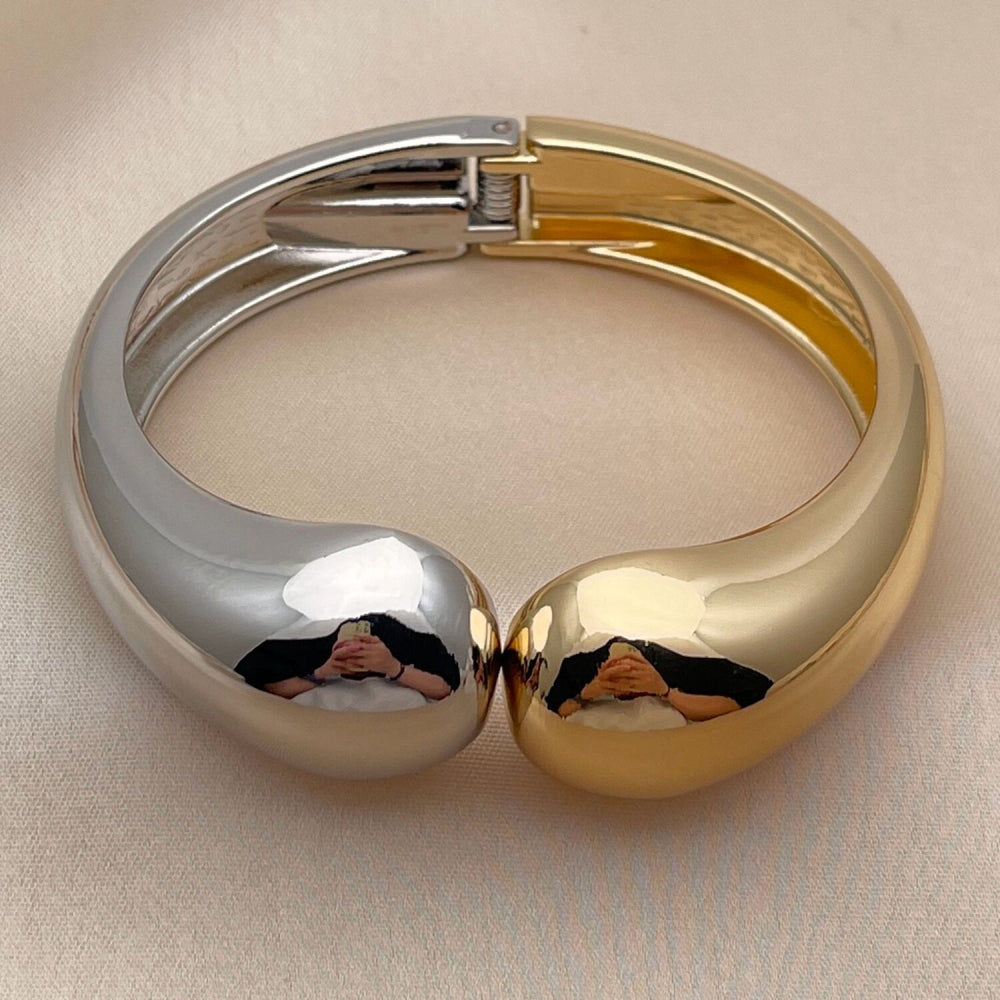Oro Laminado Individual Bangle, Gold Filled Style Teardrop Design, Polished, Two Tone