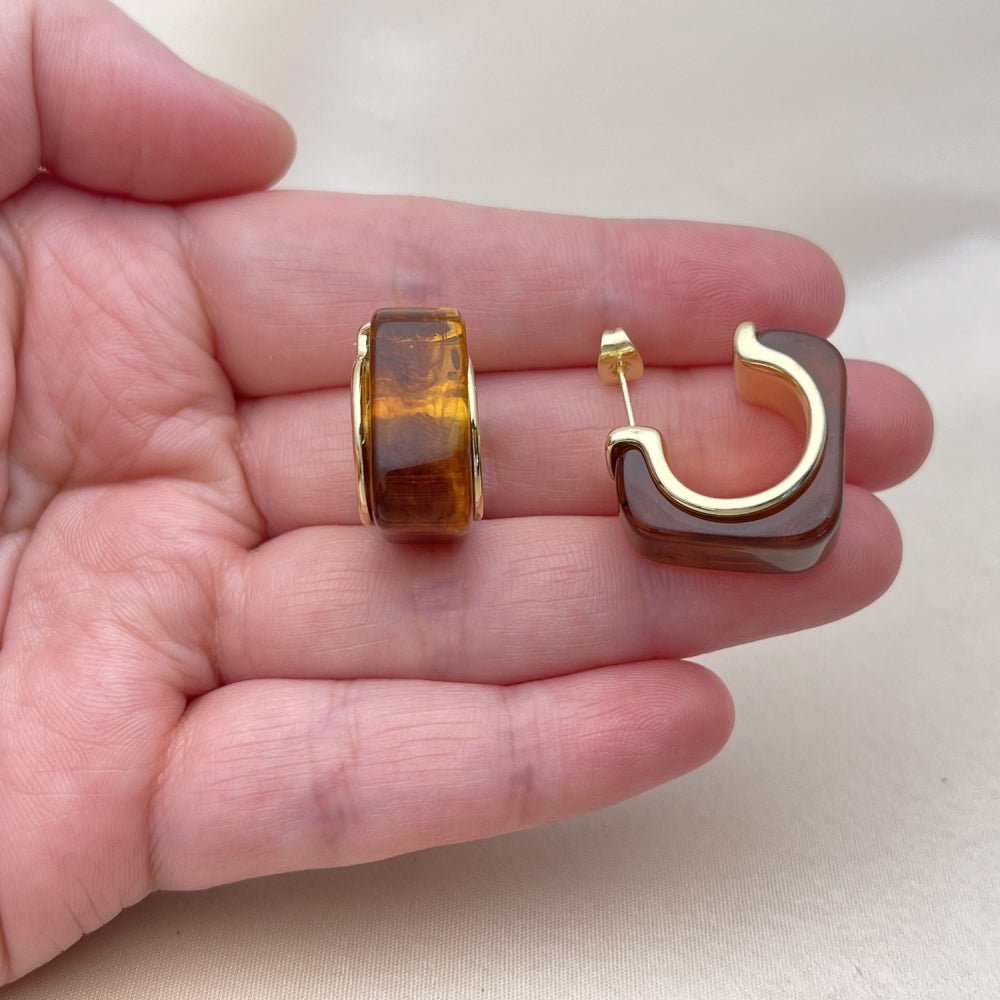 Oro Laminado Small Hoop, Gold Filled Style Brown Resin Finish, Golden Finish