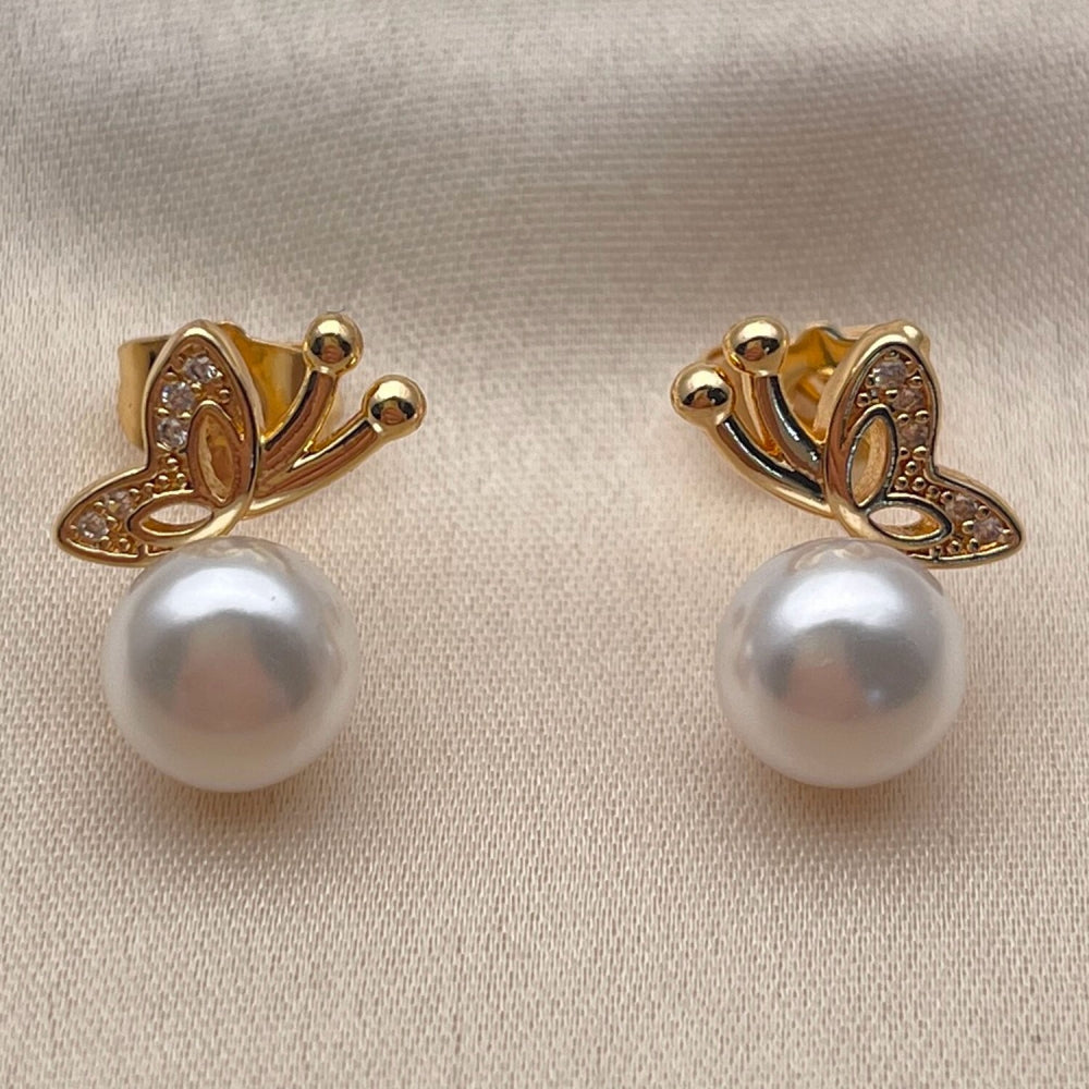 Oro Laminado Stud Earring, Gold Filled Style Butterfly Design, with Ivory Pearl and White Micro Pave, Polished, Golden Finish