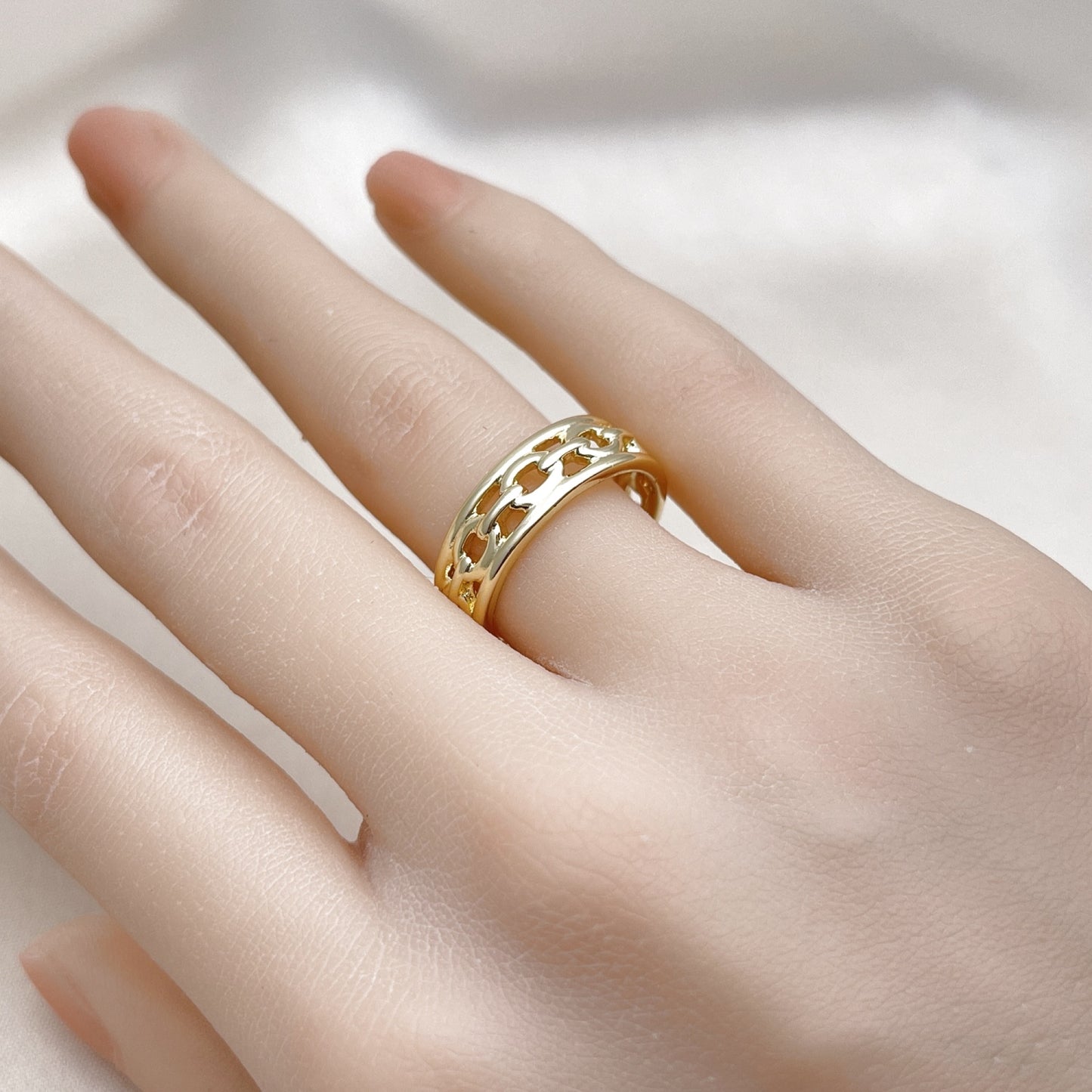 Oro Laminado Elegant Ring, Gold Filled Style Rolo Design, Polished, Golden Finish