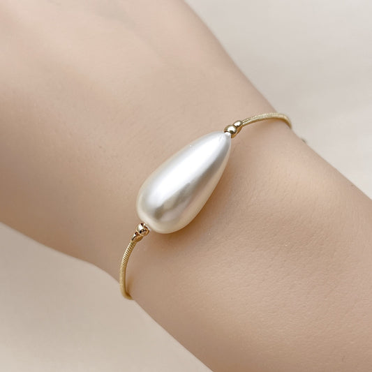 Oro Laminado Fancy Bracelet, Gold Filled Style Teardrop and Rat Tail Design, with Ivory Pearl, Polished, Golden