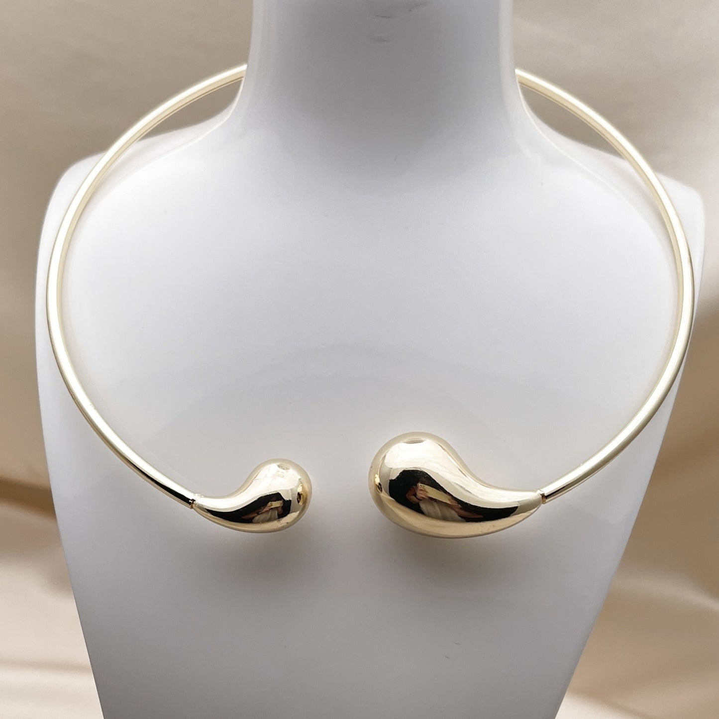 Oro Laminado Fancy Necklace, Gold Filled Style Teardrop and Hollow Design, Polished, Golden Finish