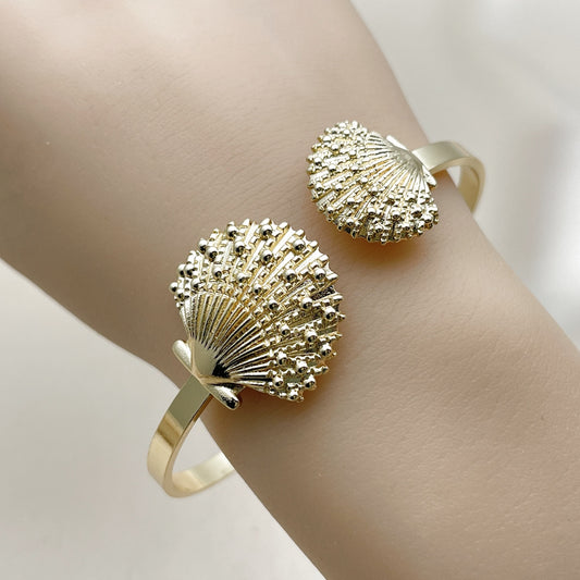 Oro Laminado Individual Bangle, Gold Filled Style Shell Design, Diamond Cutting