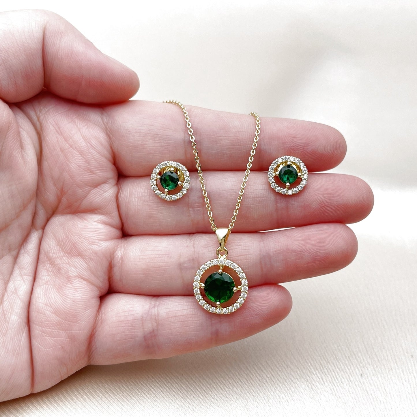 Oro Laminado Earring and Pendant Adult Set, Gold Filled Style Cluster Design, with Green and White Cubic Zirconia, Polished, Golden Finish