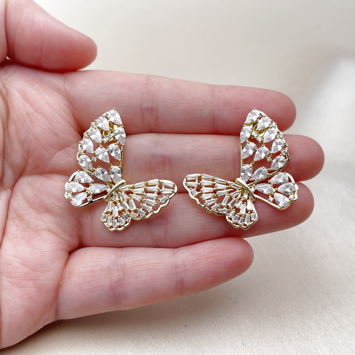 Oro Laminado Stud Earring, Gold Filled Style Butterfly and Teardrop Design, with White Cubic Zirconia, Polished, Golden