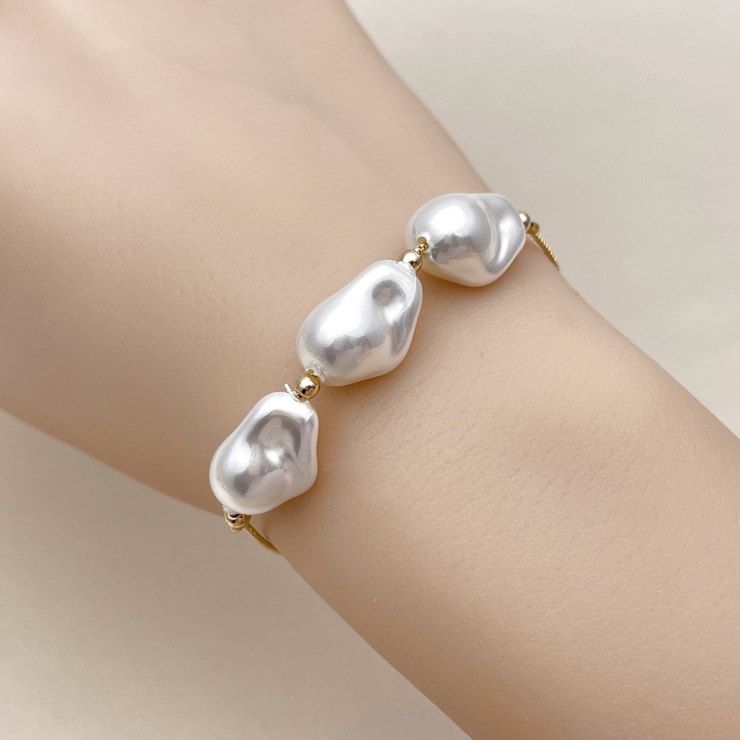 Oro Laminado Fancy Bracelet, Gold Filled Style Rat Tail Design, with Ivory Pearl, Polished, Golden Finish