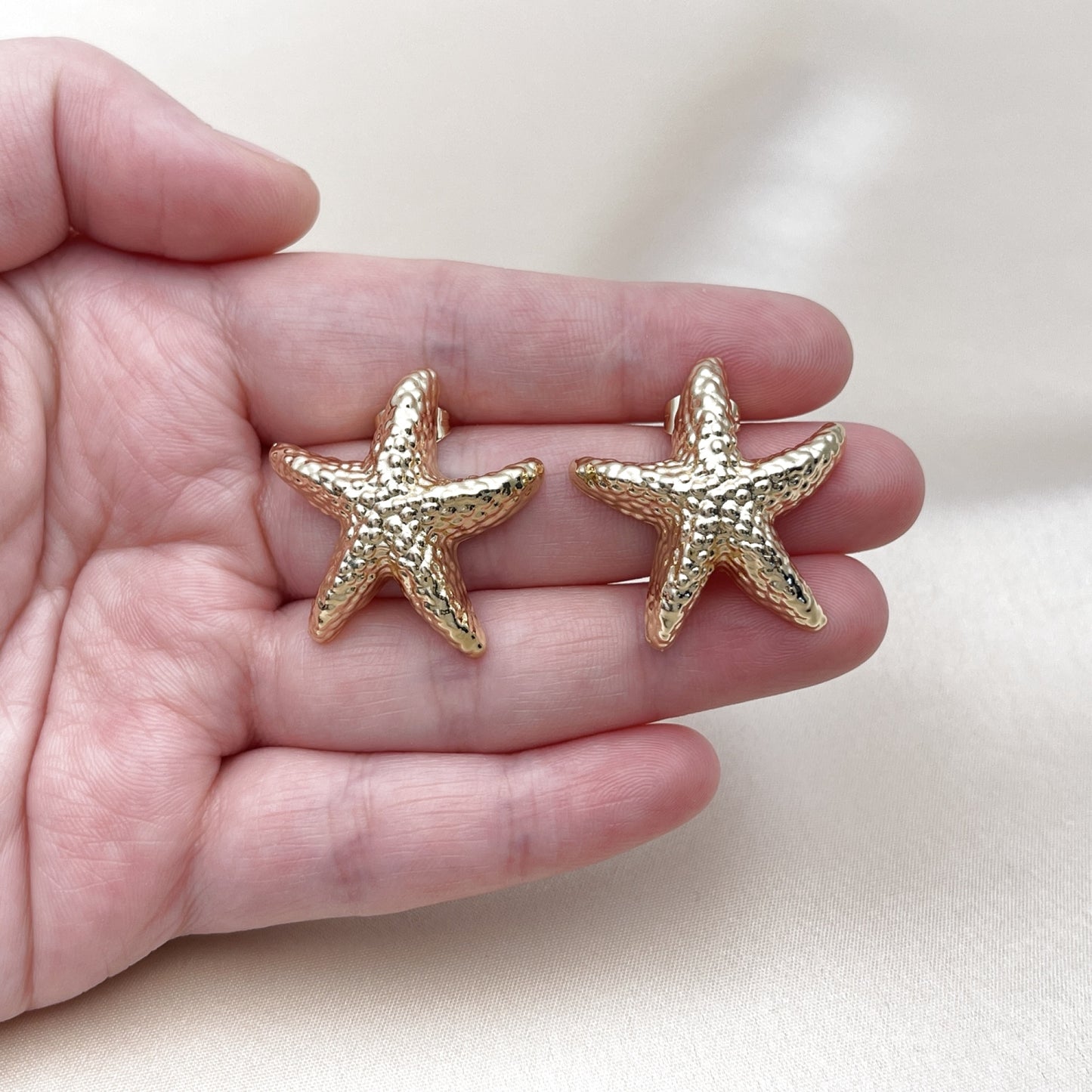 Oro Laminado Stud Earring, Gold Filled Style Star Design, Polished, Golden Finish