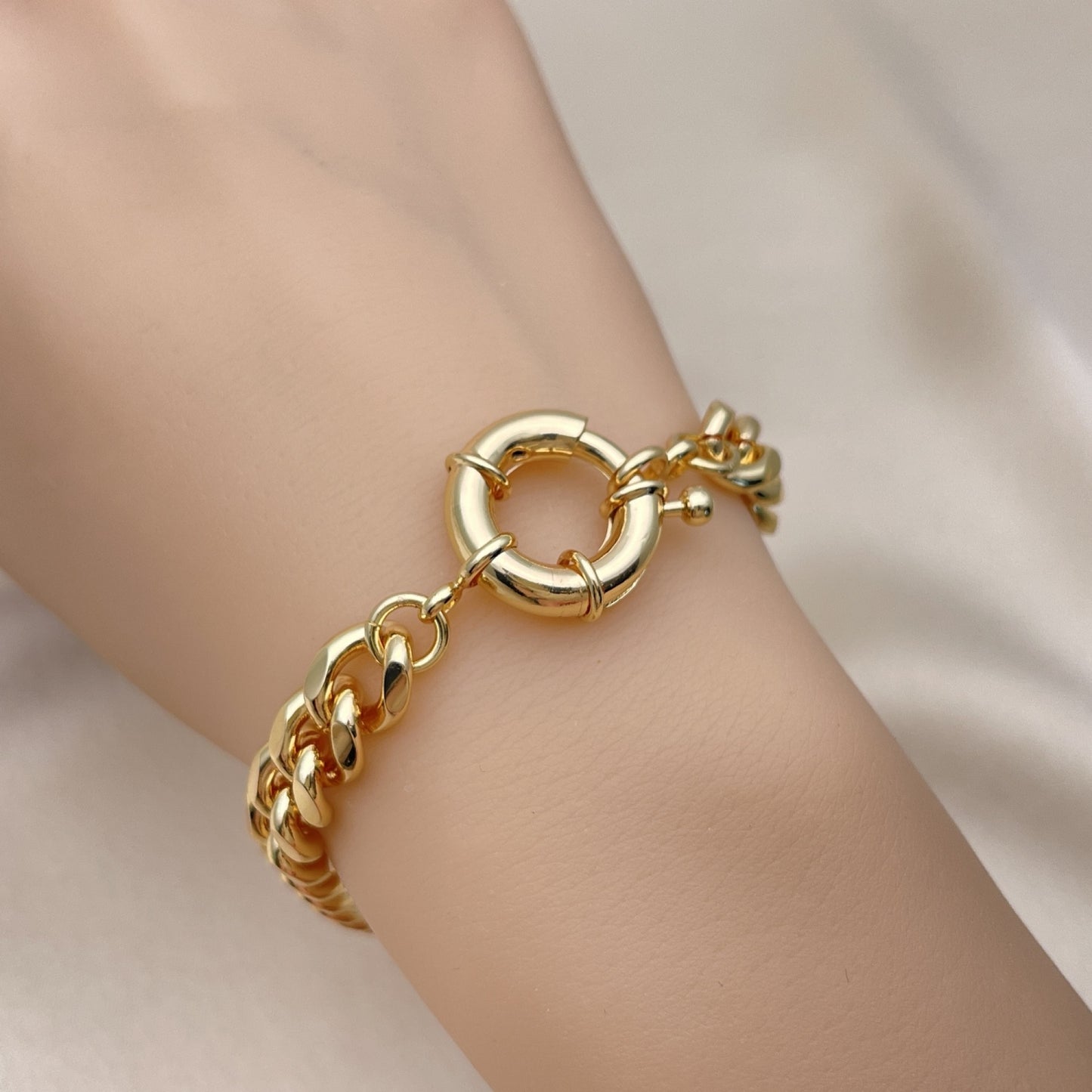 Oro Laminado Basic Bracelet, Gold Filled Style Miami Cuban Design, Polished, Golden