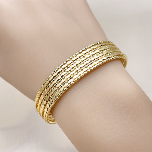 Oro Laminado Individual Bangle, Gold Filled Style Diamond Cutting Finish
